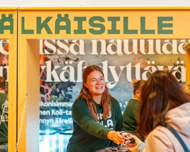 USEIN KYSY­TYT KYSYMYK­SET